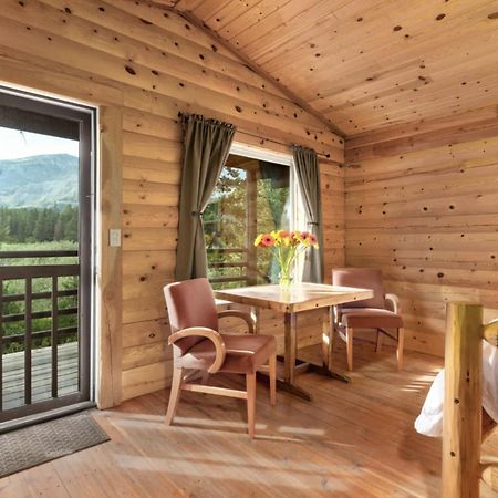 Summit Mountain Lodge And Steakhouse East Glacier Park Village Dış mekan fotoğraf