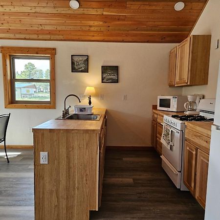 Summit Mountain Lodge And Steakhouse East Glacier Park Village Dış mekan fotoğraf