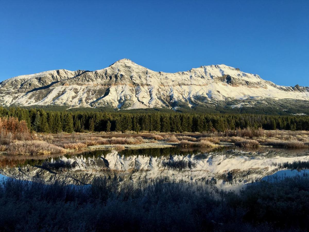 Summit Mountain Lodge And Steakhouse East Glacier Park Village Dış mekan fotoğraf