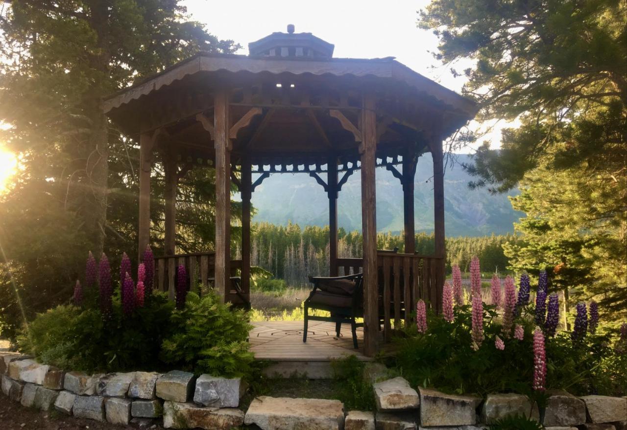 Summit Mountain Lodge And Steakhouse East Glacier Park Village Dış mekan fotoğraf