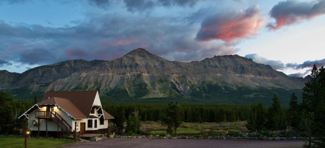 Summit Mountain Lodge And Steakhouse East Glacier Park Village Dış mekan fotoğraf