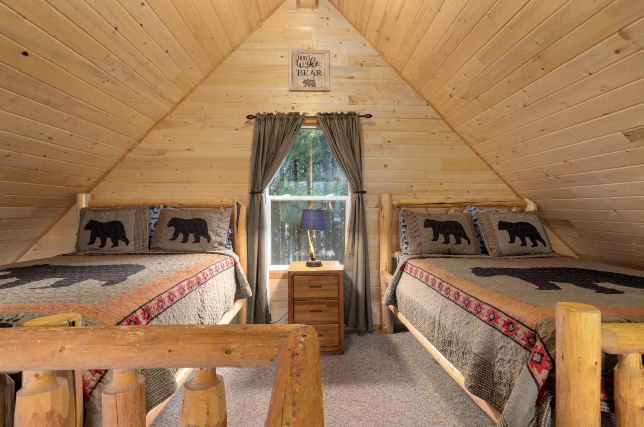 Summit Mountain Lodge And Steakhouse East Glacier Park Village Dış mekan fotoğraf