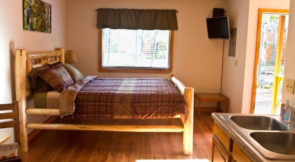 Summit Mountain Lodge And Steakhouse East Glacier Park Village Dış mekan fotoğraf